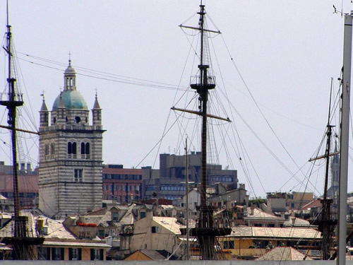 porto di genova foto